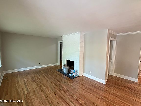 4th image of 2505 Winstead Rd