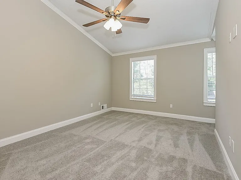 885 Trace Cir NE — Photo 12