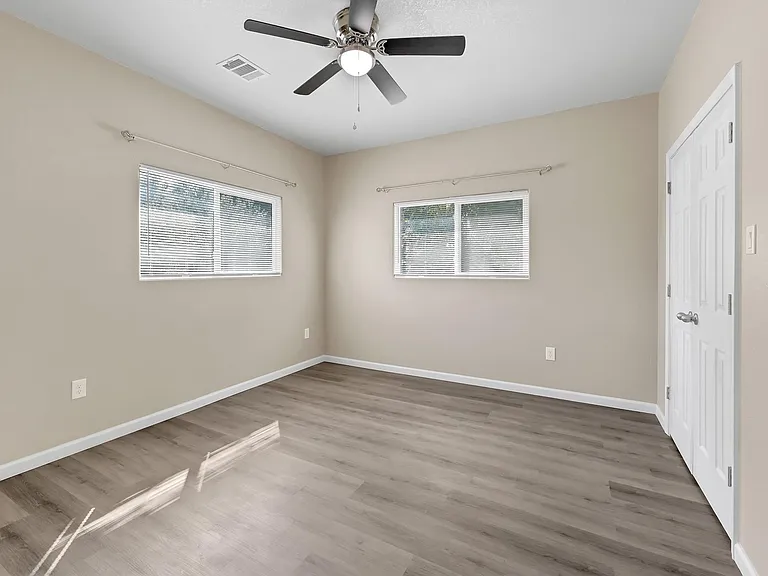 8110 Braniff St #B — Photo 8