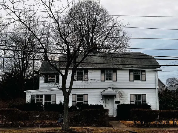 281 Fulton Street, Westbury, NY 11590