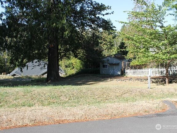 2nd image of 2418 Crestridge Drive NW