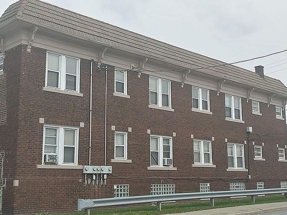 2nd image of 3706 E 131st St