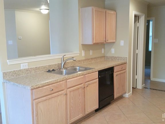 4th image of 1206 Wisdom Dr