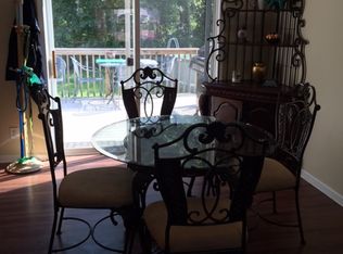 424 Brook Forest Dr, South Toms River, NJ 08757