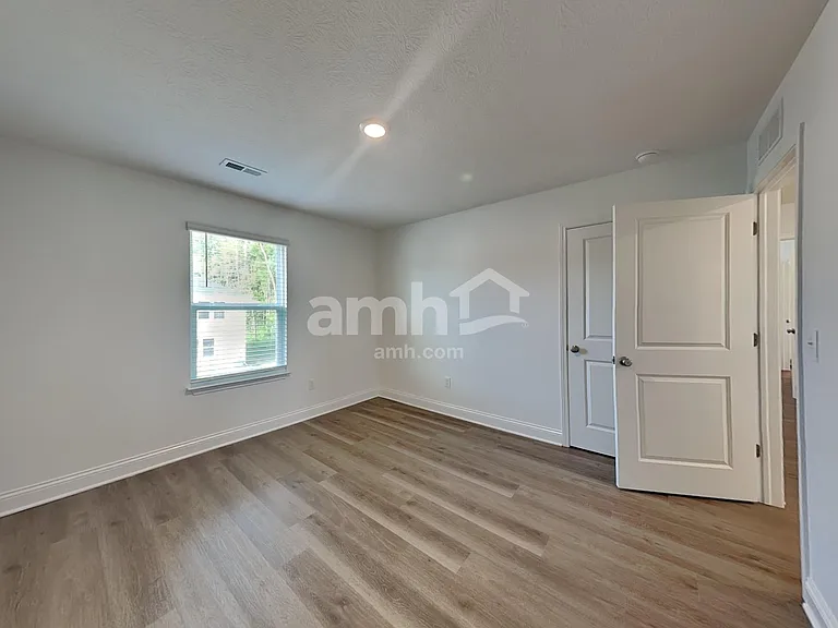 319 Pine Hill Ct — Photo 20
