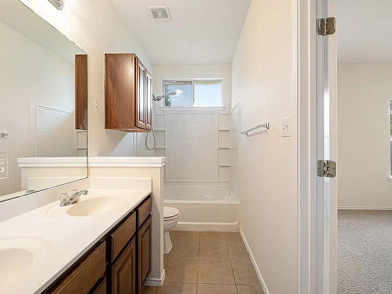 13205 Marie Ln — Photo 11