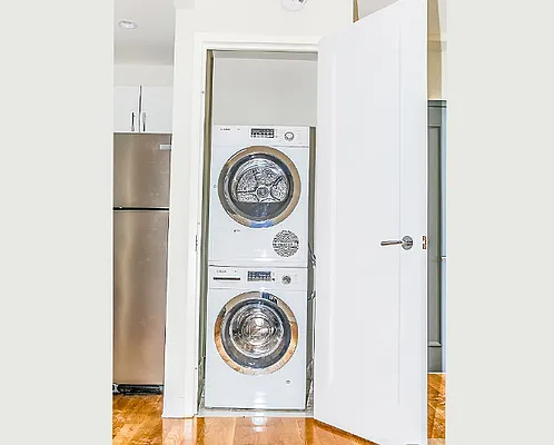 Rented by Urban Realty NYC | media 18
