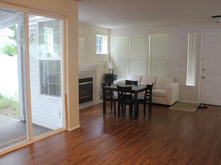 27163 SW Wood Ave — Photo 9