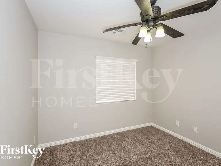 4532 Silverwind Rd — Photo 13