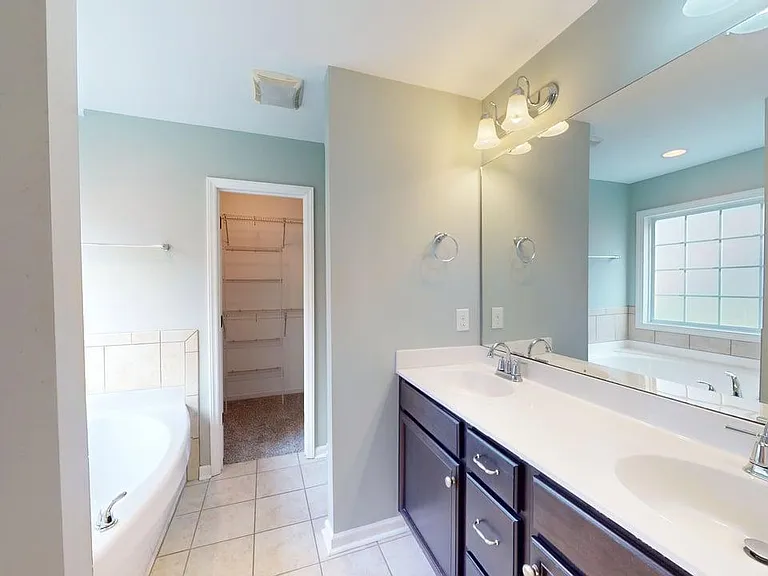 3221 Austin Ave — Photo 15