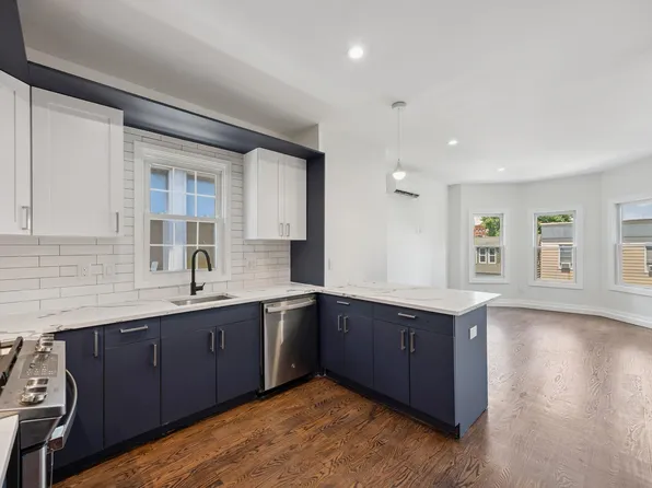 203 3rd Street image 5 of 20