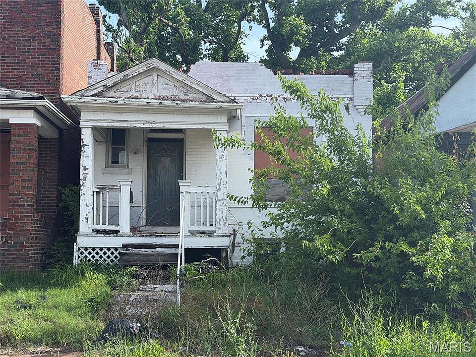 1st image of 4265 E Farlin Ave