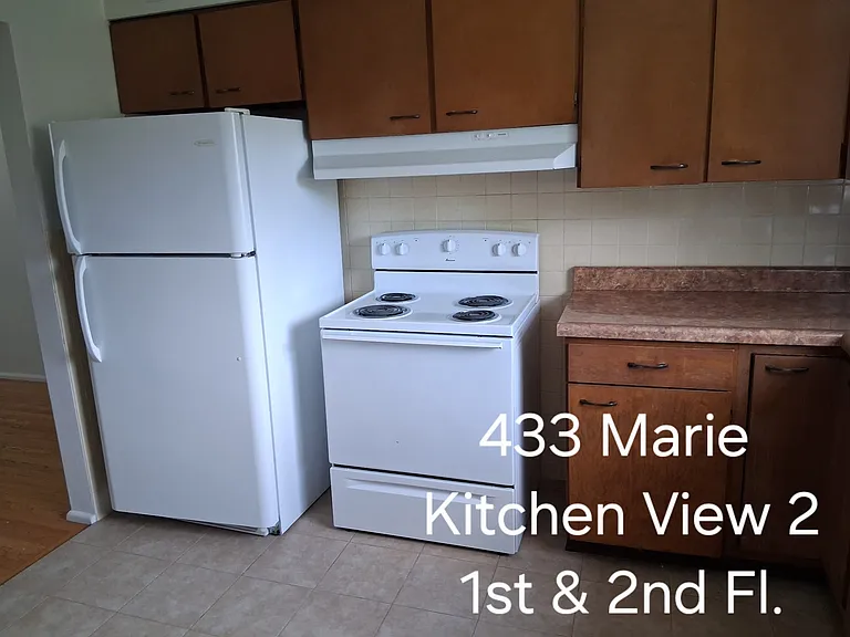 433 Marie Ave #1 & 2 — Photo 1