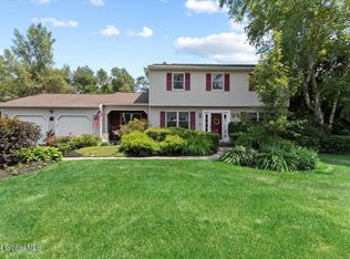 668 Salvia Ln, Schenectady, NY 12303