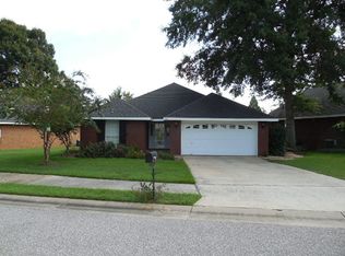 203 Spring Lake Dr, Fairhope, AL 36532