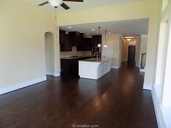 4th image of 2536 Kinnersley Ln