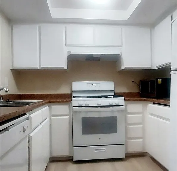 243 Monterey Rd #B — Photo 12