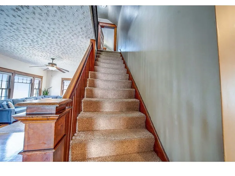 299 E Woodrow Ave — Photo 27