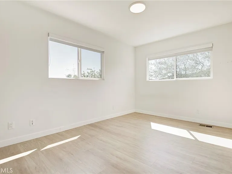 2641 Hermosa Ave #A — Photo 14