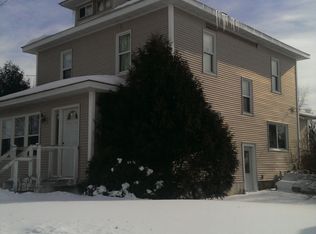 277 E Minnesota St, Le Center, MN 56057