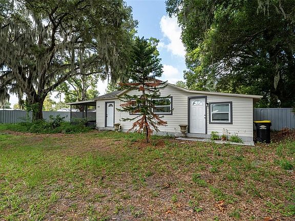 2nd image of 310 CORDOVA ROAD