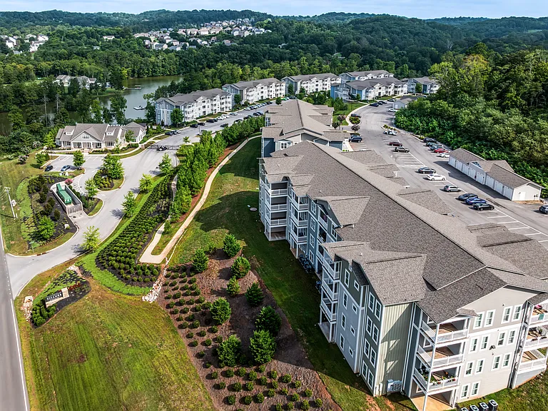 Marina Pointe — Photo 23