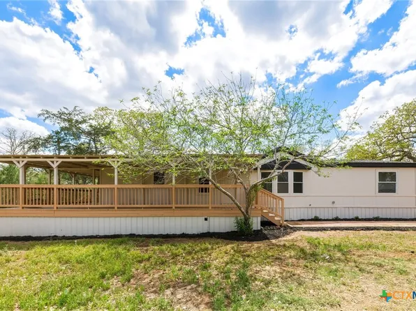 340 Red Hawk Dr, Dale, TX 78616
