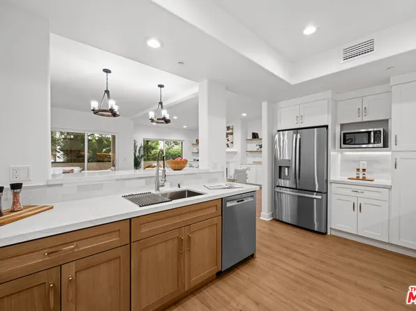 11115 Acama St Unit 104, North Hollywood, CA 91602