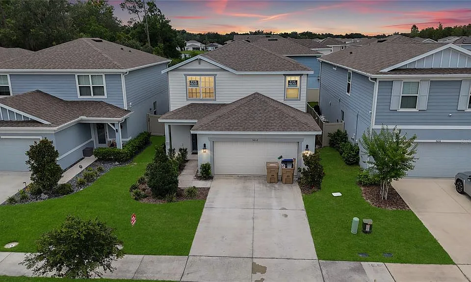 5012 Blue Hammock Ct