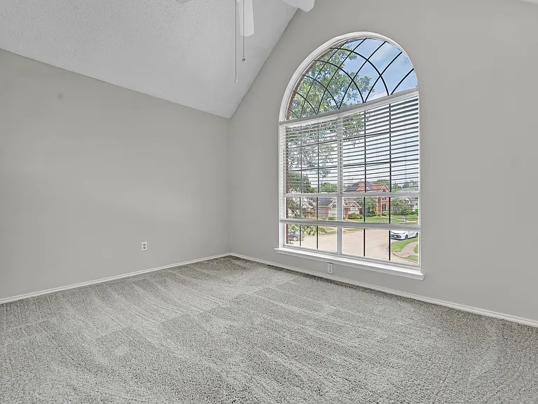 1410 Post Oak Dr — Photo 23