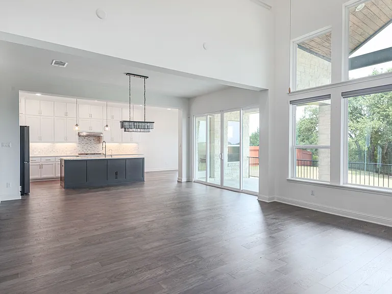 4413 Edgewater Dr — Photo 12