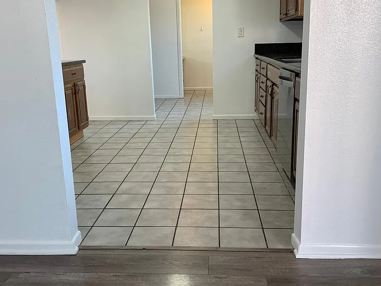 16731 Eric Ave — Photo 7