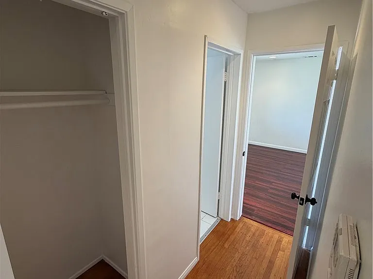 12291 Hampton Ave — Photo 17