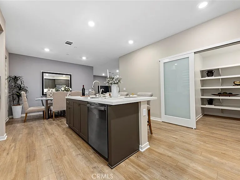 205 Bowery — Photo 9