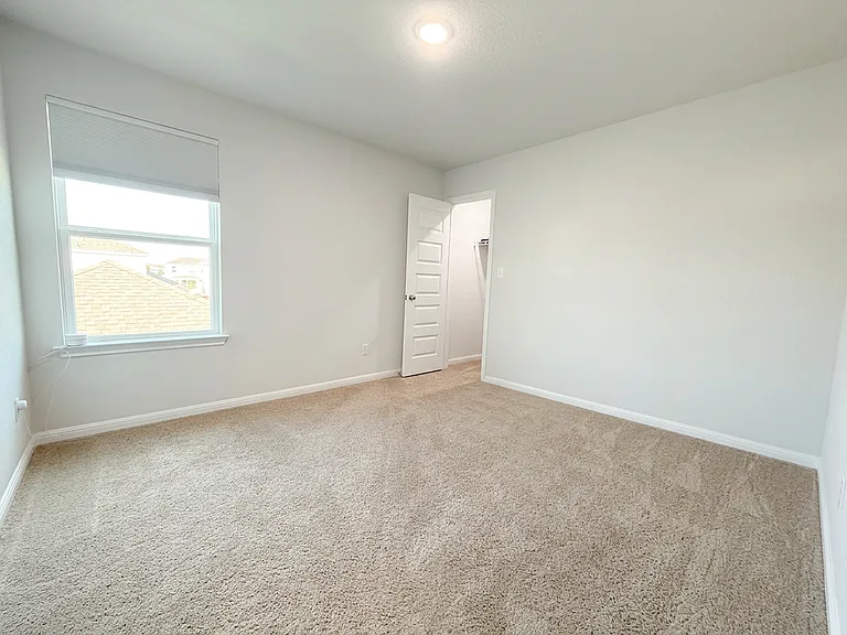 2417 Lucy Axel Ln — Photo 34