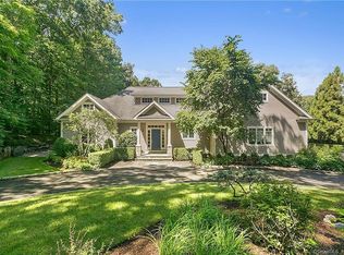 15 Red Coat Rd, Westport, CT 06880