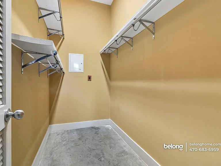 89 Mangum St SW #216 — Photo 6