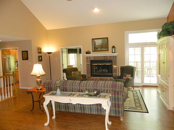 3rd image of 9984 S Saint Andrews Ln
