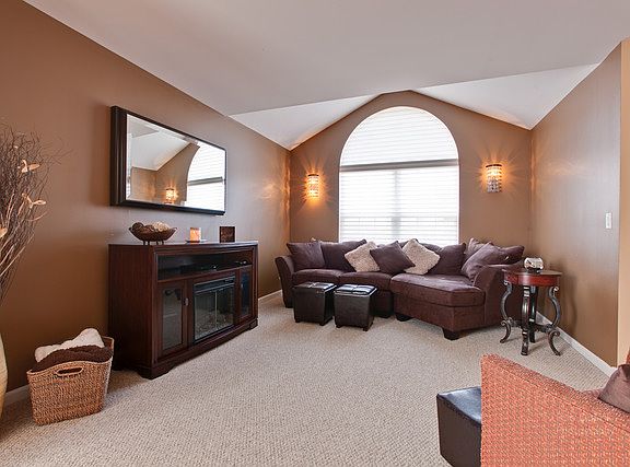 3rd image of 1800 Apple Valley Dr