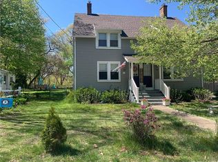 113 Bowling Ln, Bradford, RI 02808