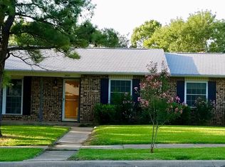 3621 W Rochelle Rd, Irving, TX 75062