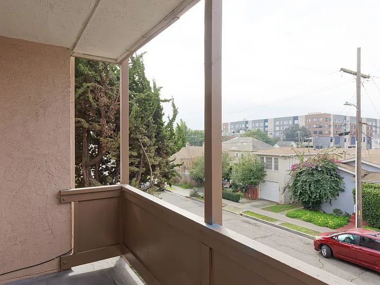 206 Chumalia St — Photo 10
