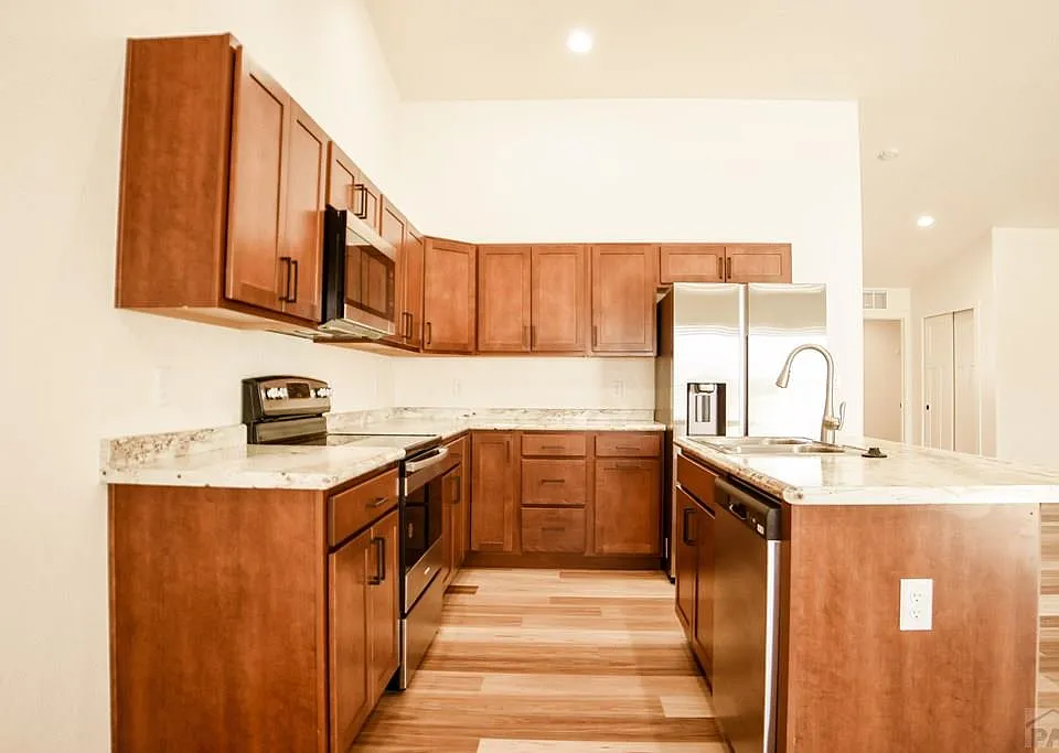 241 W Laurue Lane-Kit 2_11082024