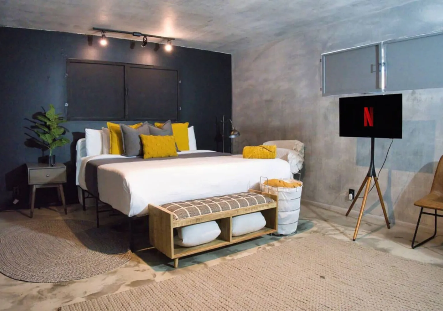 Zion Basecamp | 3BR Zen Yard Pets Free — Photo 3