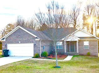 143 Pineforest Ln, Huntsville, AL 35811
