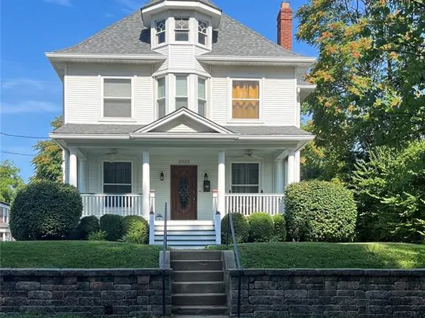 2825 Laclede Station Rd, Saint Louis, MO 63143