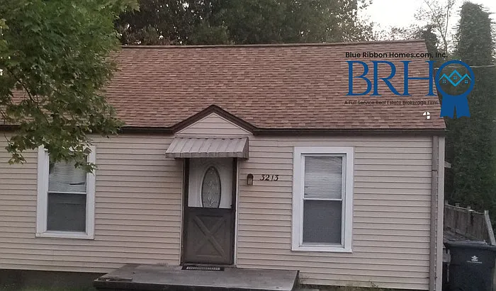 2 bed, 1.0 bath, 758 sqft, $1,550 — Photo 1