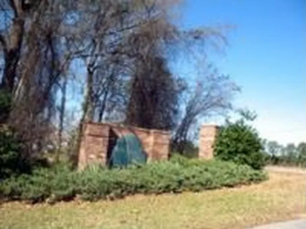264 Lillian Dr, Byron, GA 31008