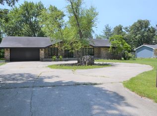 2113 W 34th St, Steger, IL 60475