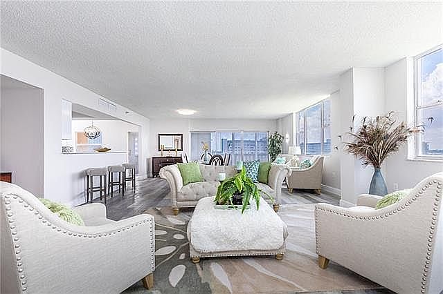 1st image of 4001 Hillcrest Dr #702-4